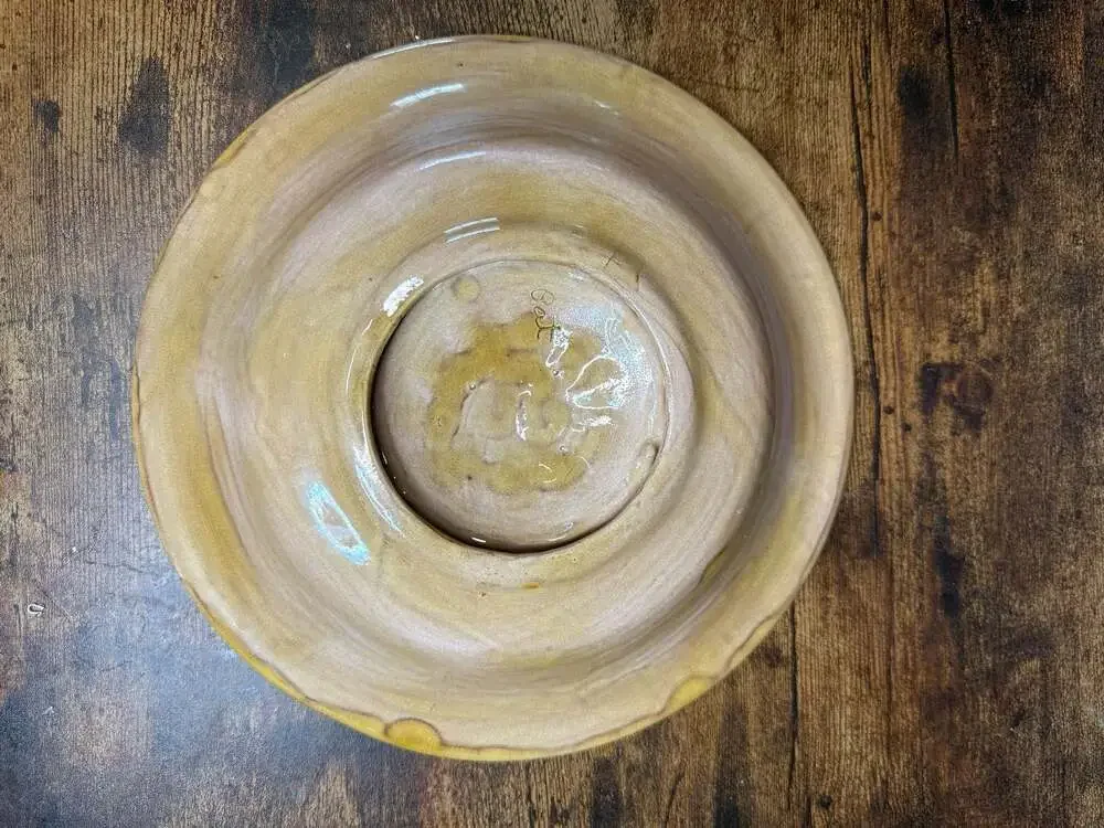 Unknown vintage ceramic